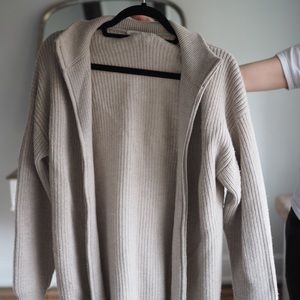 Aritiza cardigan